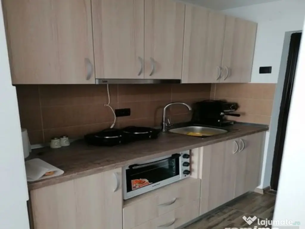 1 camera in zona Dambovita