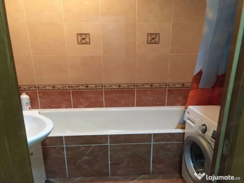 3 camere in zona Badea Cartan