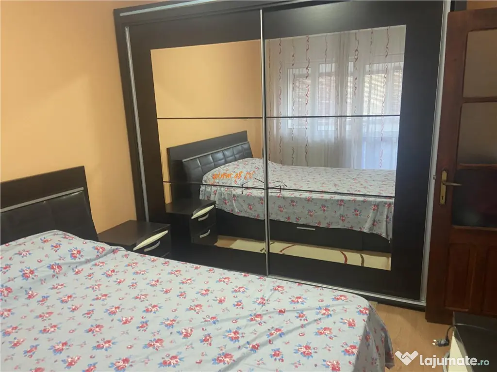 Apartament 3 camere , zona centrala -Inspectoratul Scolar ,d