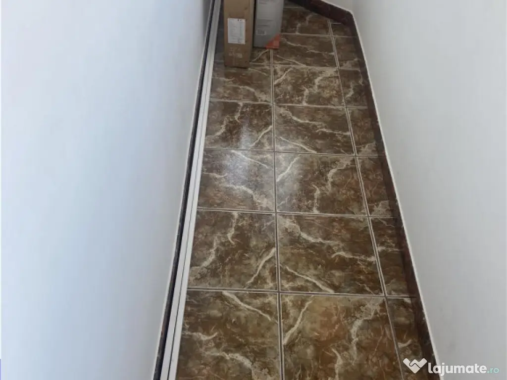 Apartament 3 camere , zona centrala -Inspectoratul Scolar ,d