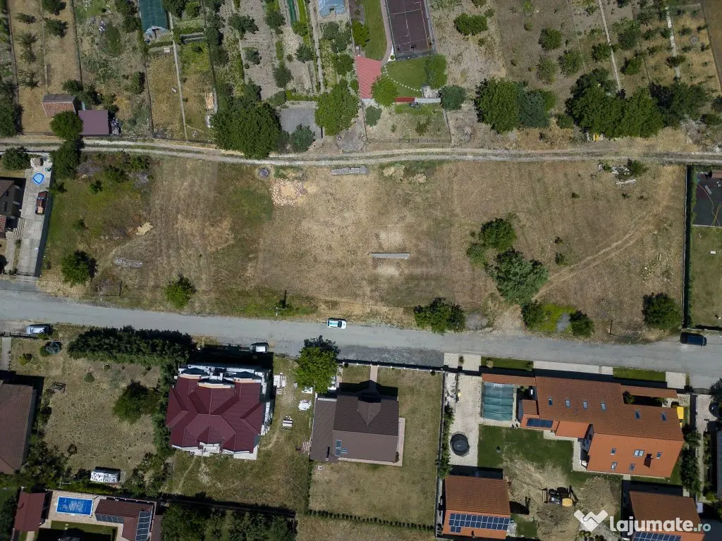 Loc de casă în Sânleani 420 mp 