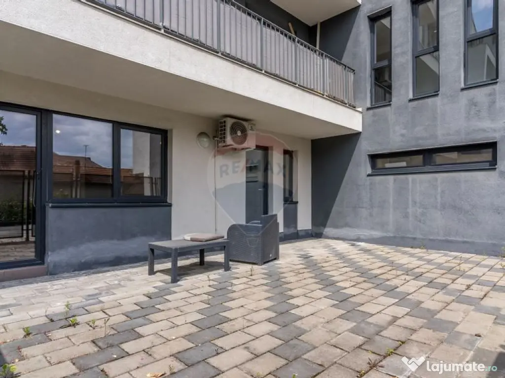 De vanzare apartament cu 2 camere si terasa 40 mp, comisi... 