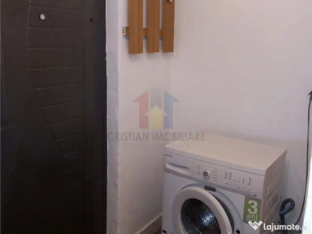 Garsoniera Mobilata si utilata, zona Bariera etaj 3 