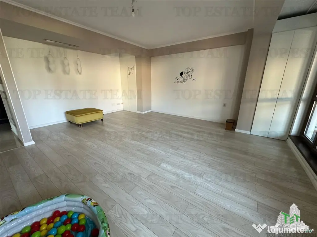 Apartament 3 camere cu terasa de in zona Parc Bazilescu 