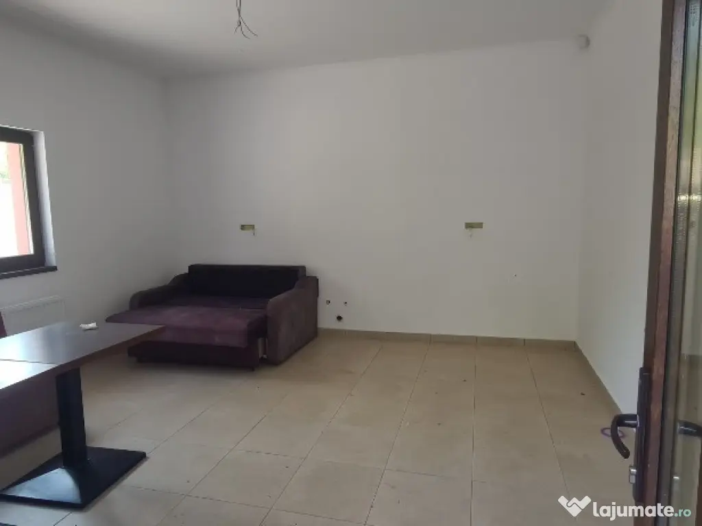 OFERTA* Cladire multifunctionala 200mp cu 2370mp Teren