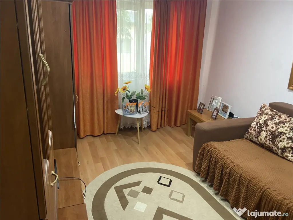 Apartament 3 camere , zona ultracentrala -Casa de Pensii Foc 