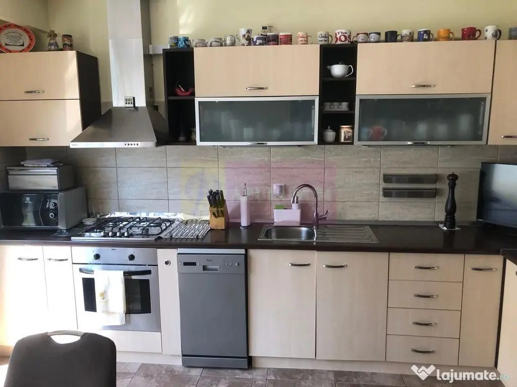 Vila premium OPORTUNITATE EXCELENTA zona foarte linistita... 