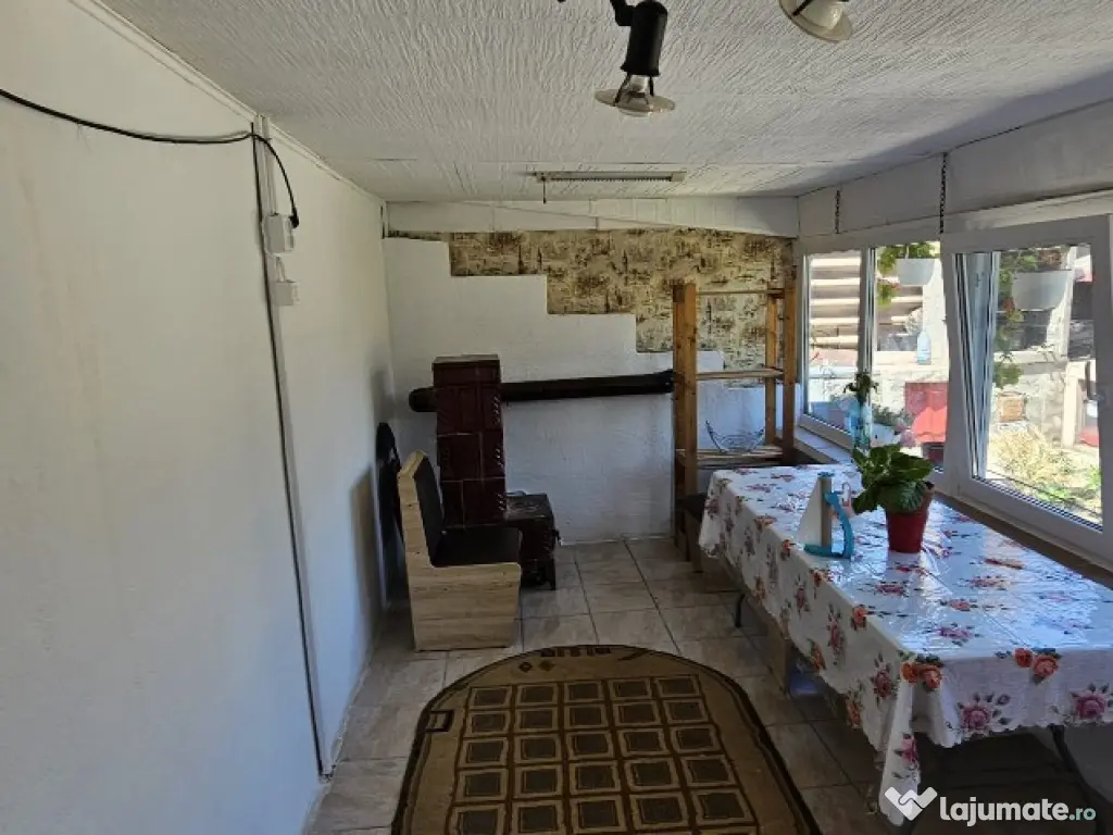 Casa la sol /Ovidiu / garaj