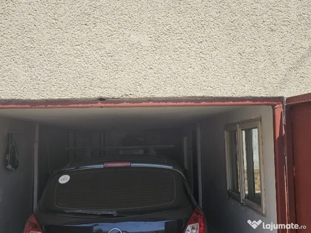 Casa la sol /Ovidiu / garaj