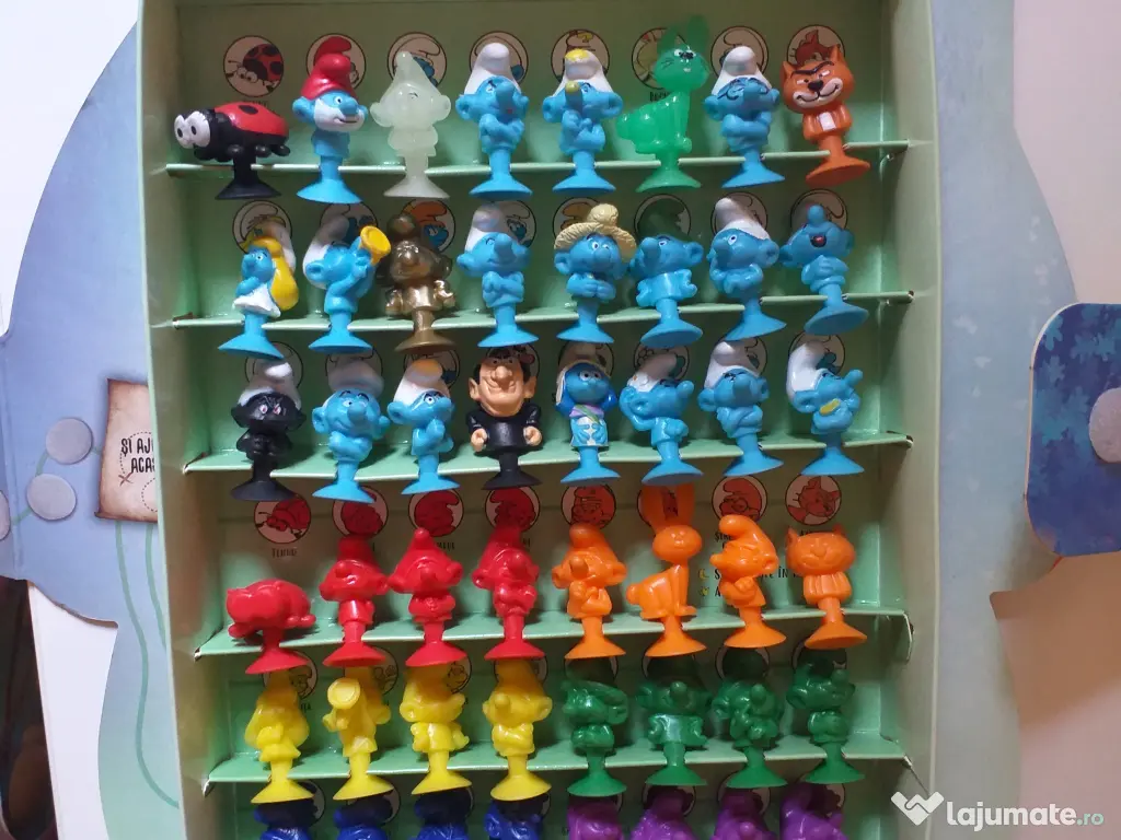 Colectii jucarii figurine stikeez strumpfi star wars gasca zurli submarin fotbal 