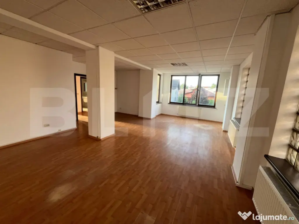 ???? Clădire multifuncțională, de inchiriat, 600 mp, zona