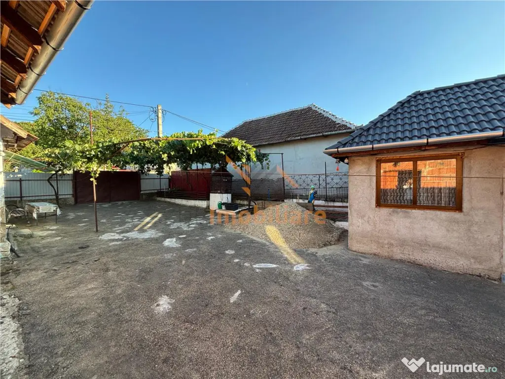 CASA IN COMUNA LAZARENI/ TEREN 6.754 MP/ CASA 143 MP/ CURENT 