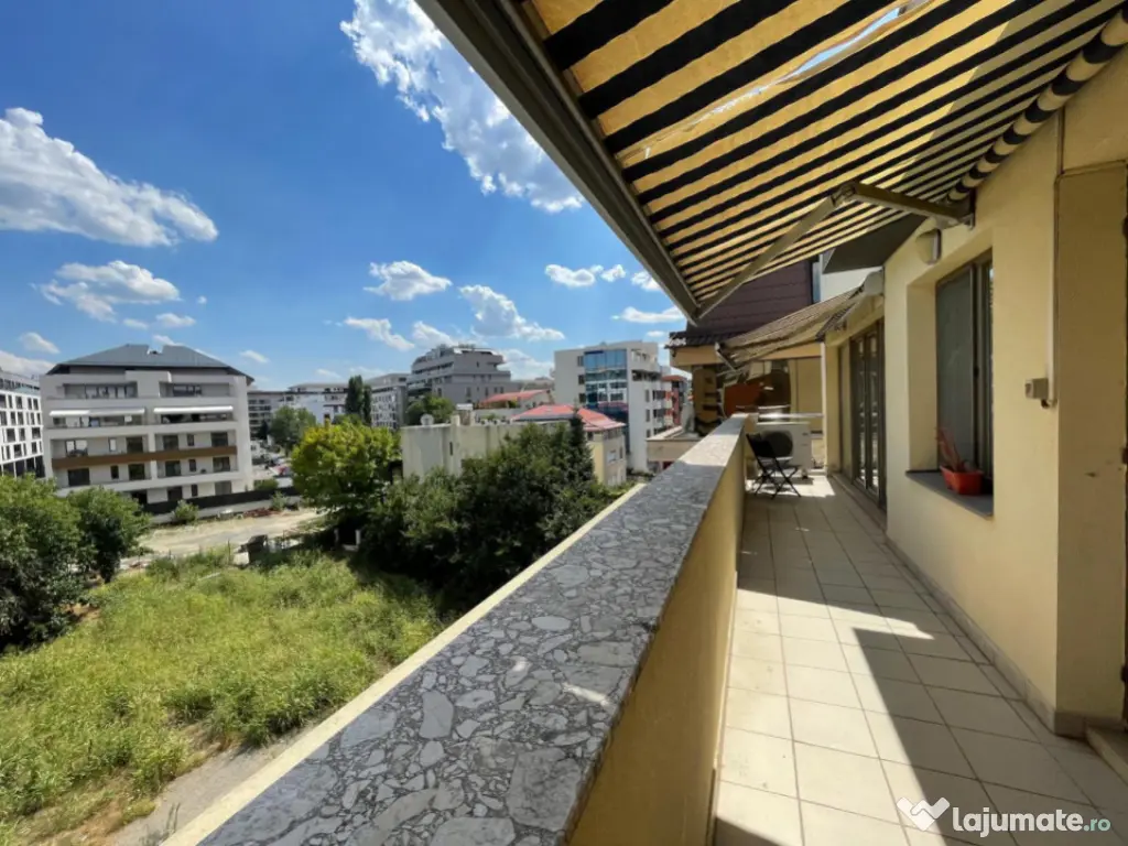 Apartament cu 5 camere si terasa spatioasa + 2 locuri de par