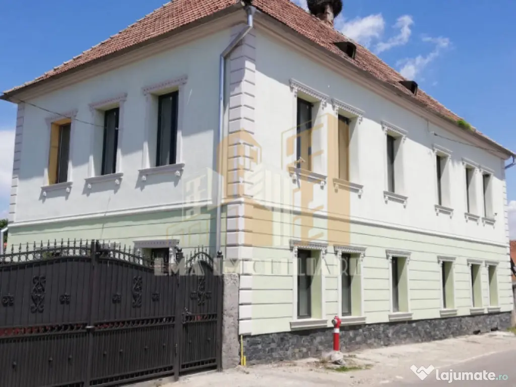 Casa,vila complet renovată central Sanpetru Brasov