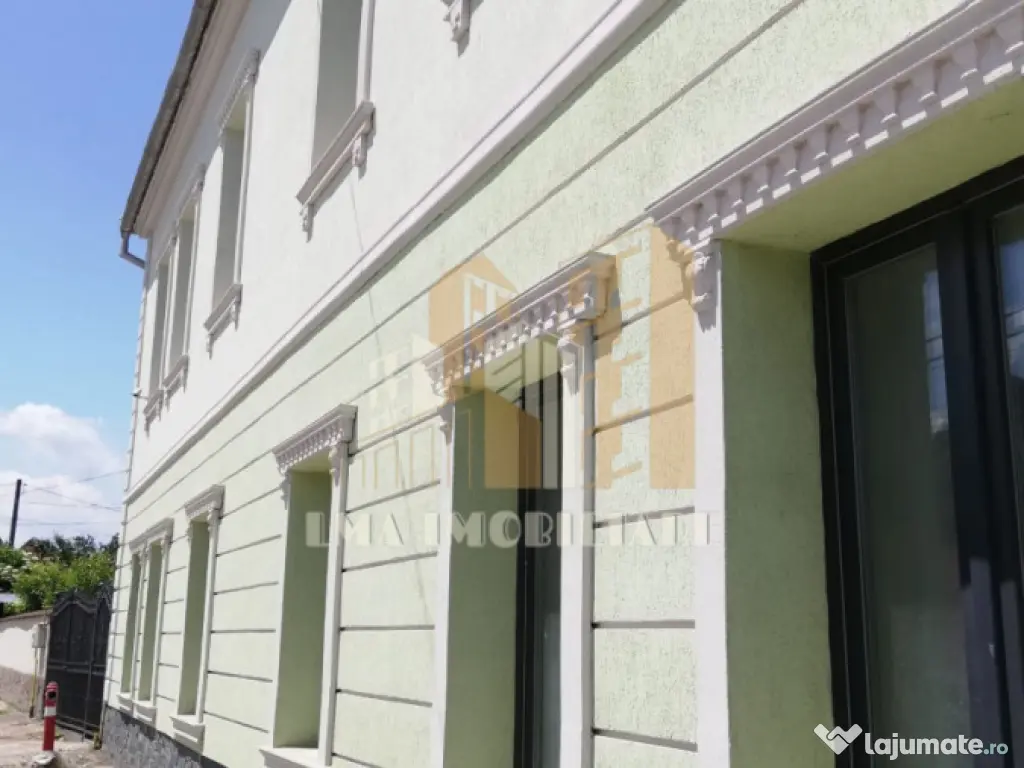Casa,vila complet renovată central Sanpetru Brasov