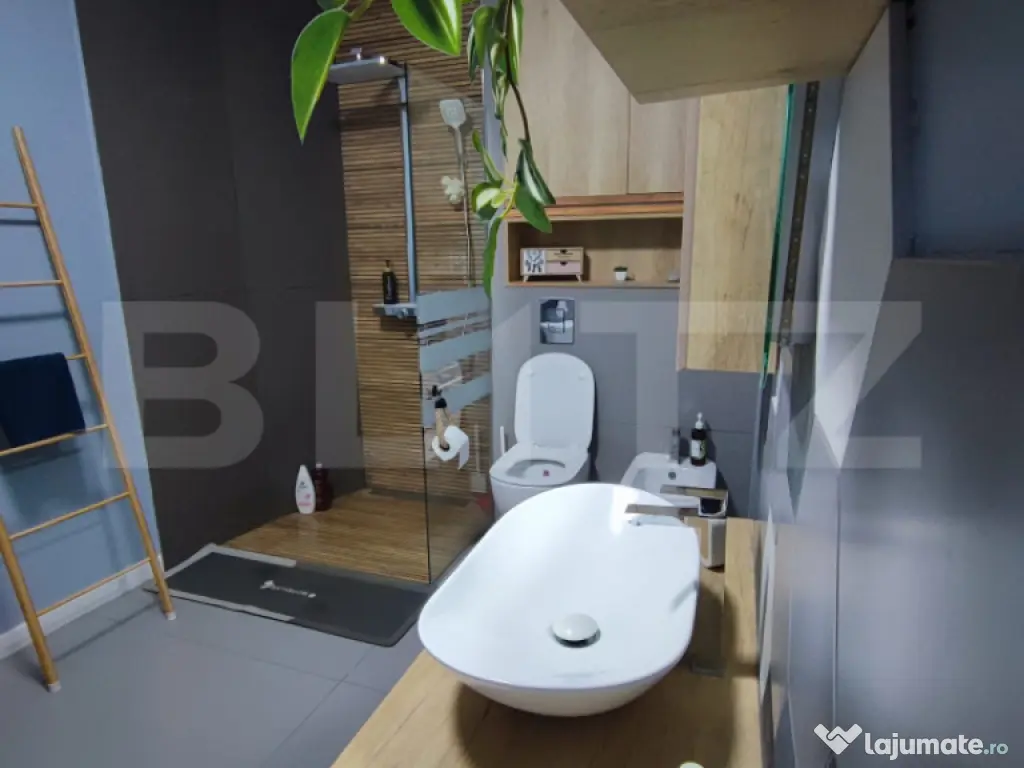 Casa 150 mp utili , 1200 mp teren pe Strada Balta Blonda