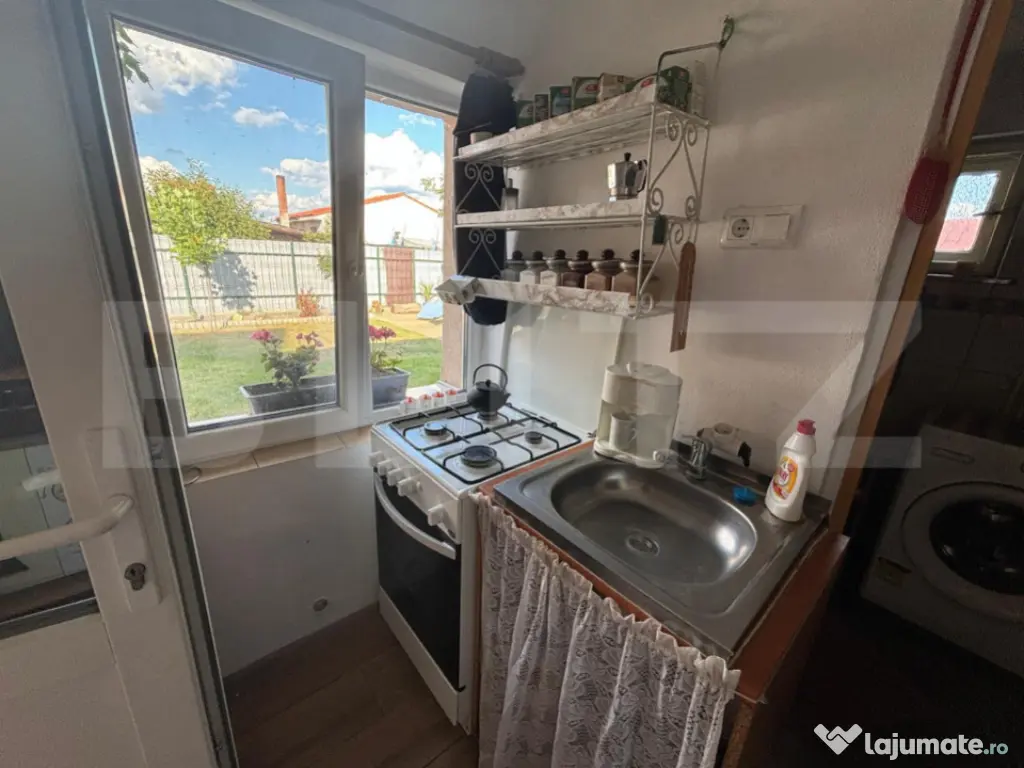 Casa 150 mp utili , 1200 mp teren pe Strada Balta Blonda