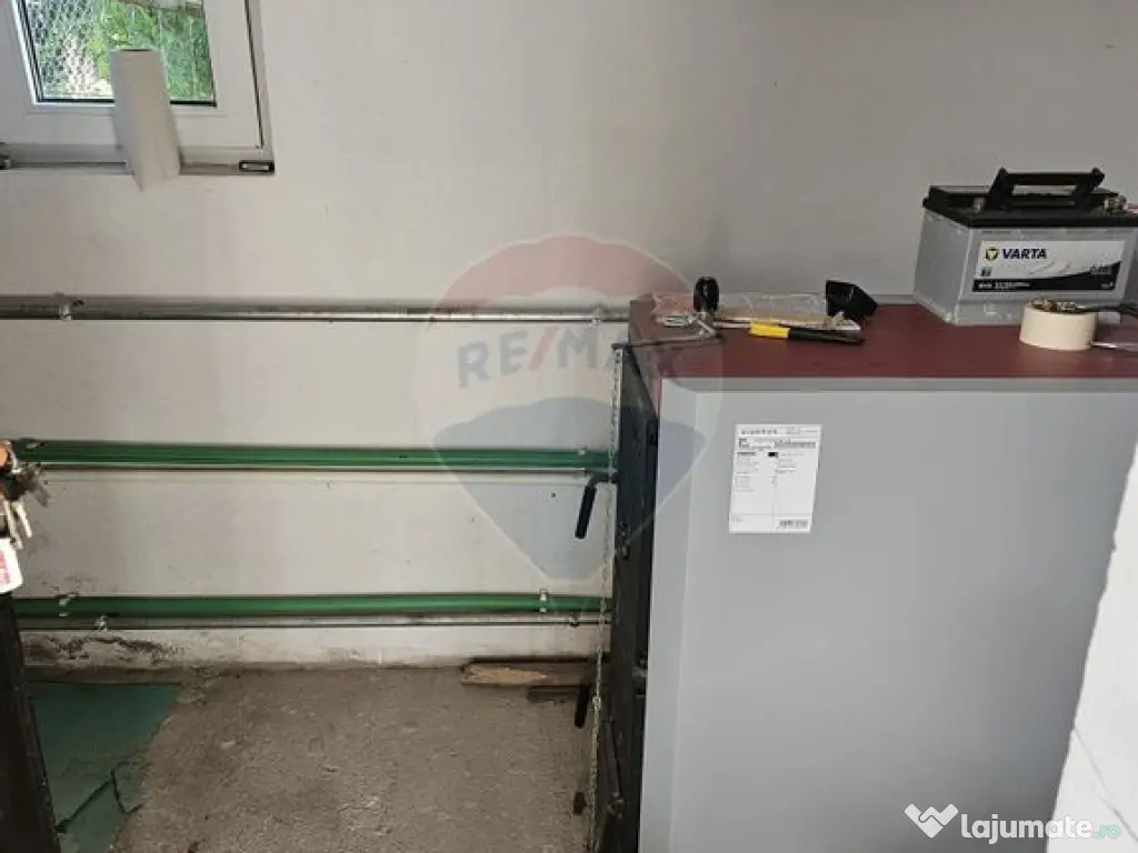 Casă solidă din cărămidă, mobilată, garaj, teren ge... 