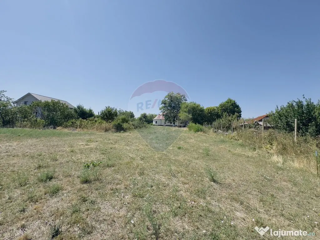 Teren 2,841mp Apateu / Strada Principala langa Biserica O... 