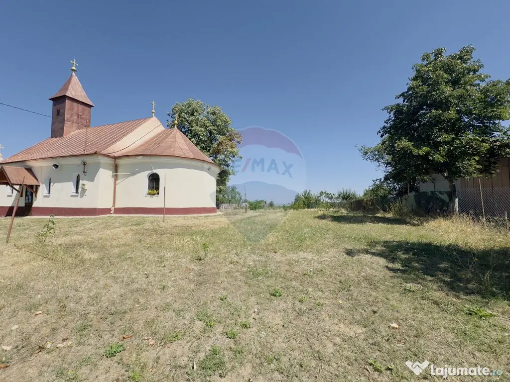 Teren 2,841mp Apateu / Strada Principala langa Biserica O... 