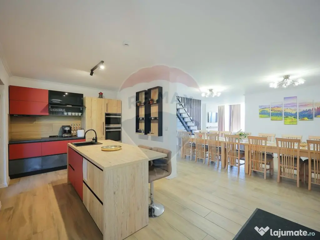 Pensiune de Vânzare cu 8 dormitoare, Rișca, Jud. Cluj