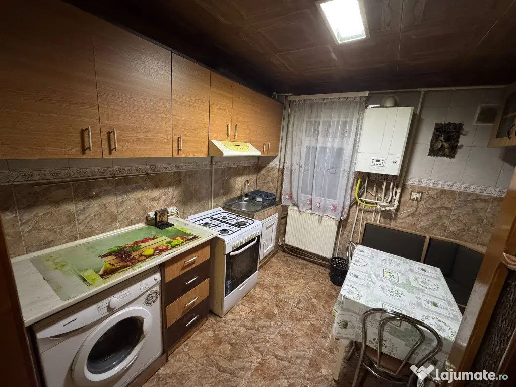 Apartament doua camere, mobilat utilat curat etaj 1, Cornisa