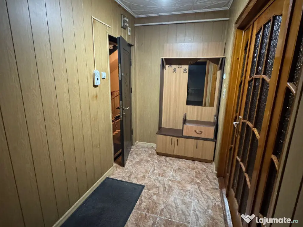 Apartament doua camere, mobilat utilat curat etaj 1, Cornisa