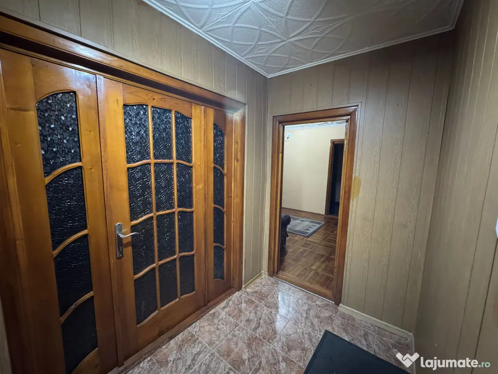 Apartament doua camere, mobilat utilat curat etaj 1, Cornisa