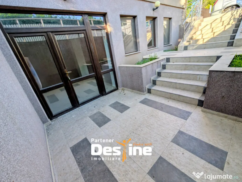 Spațiu comercial sau birouri 130 mp, funcționalitate multi 