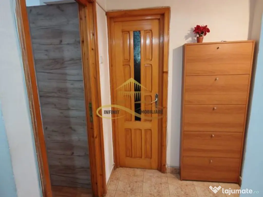 Apartament 3 camere de vanzare Bacau 