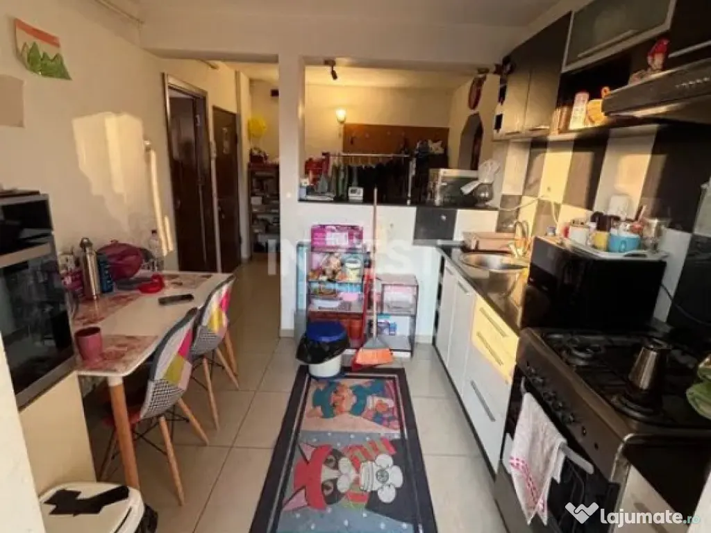 Apartament 3 Camere, decomandat, 67mp, mobilat și utilat, N