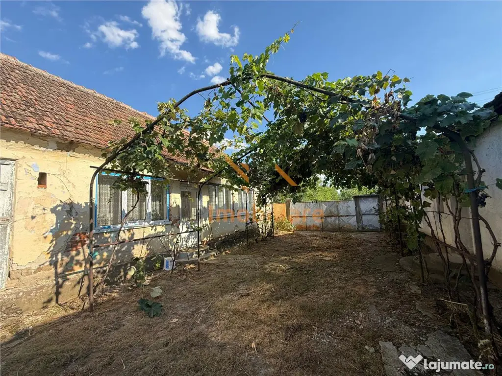 CASA CU TEREN 1500 MP | CHERESIG