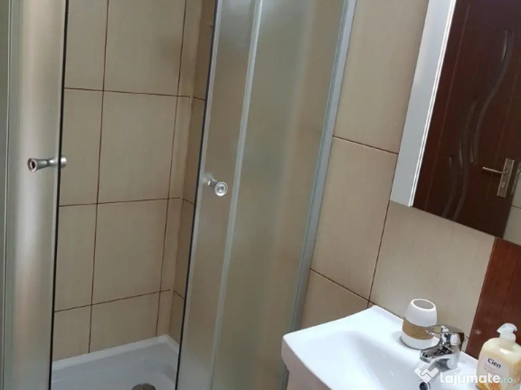 Lazu, vila, mobilata, gaze, inchirieri