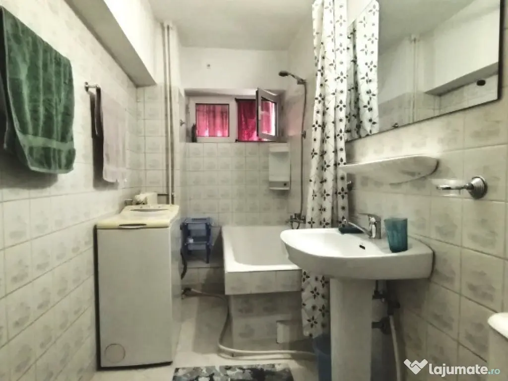 Unirii-Mamulari, spate magazin, decomandat, 3 min. metrou, etaj 2. 