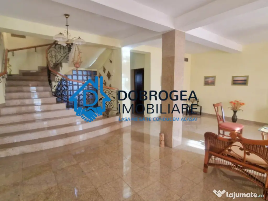 9 MAI - VILA CU VEDERE SI DESCHIDERE LAC CASLA, PISCINA IN