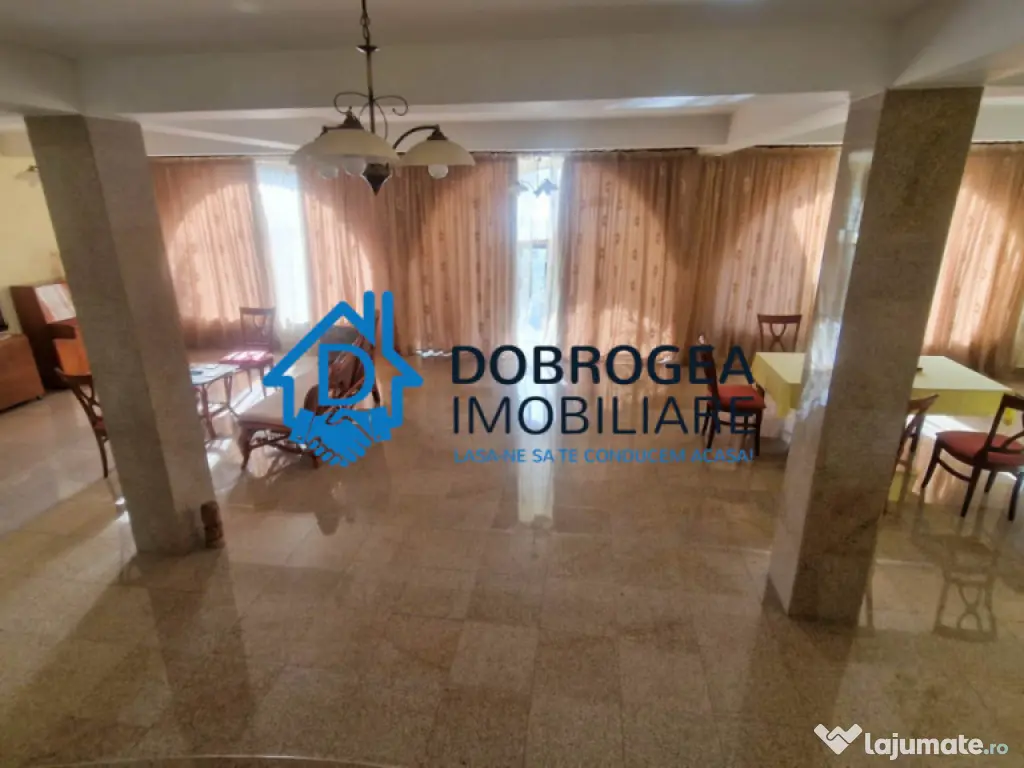 9 MAI - VILA CU VEDERE SI DESCHIDERE LAC CASLA, PISCINA IN