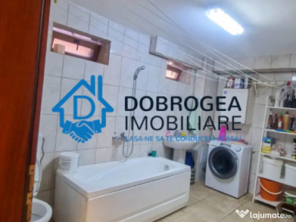 9 MAI - VILA CU VEDERE SI DESCHIDERE LAC CASLA, PISCINA IN