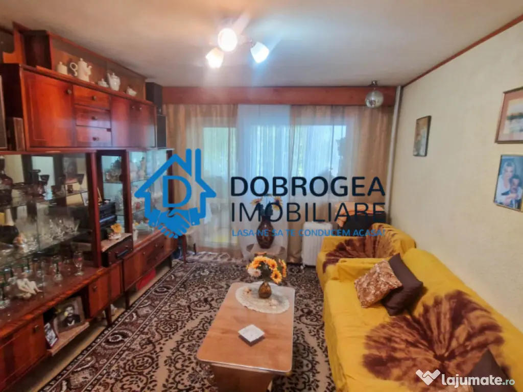 APARTAMENT 3 CAMERE DECOMANDAT, ETAJ 1