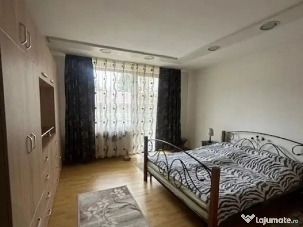 Apartament 3 camere, 82 mp, parter înalt + boxă 30 mp + 2