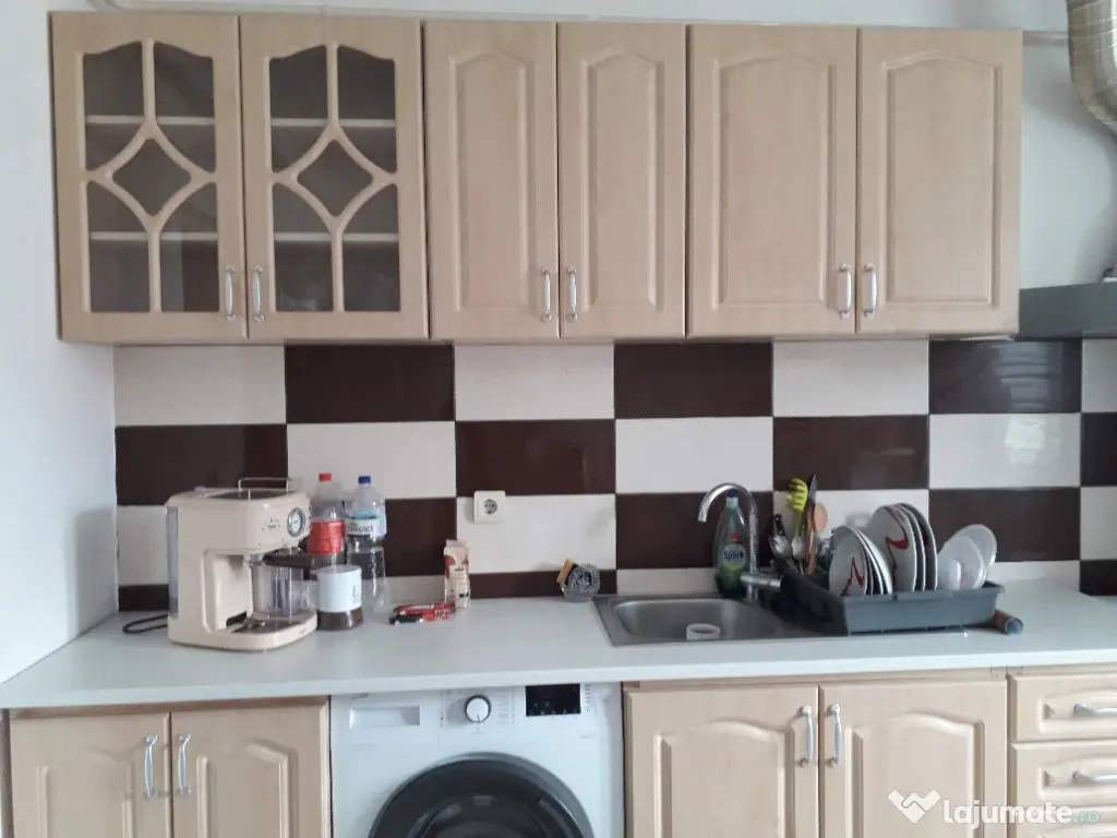 Apartament cu 2 Camere Decomandate Zona Zamca