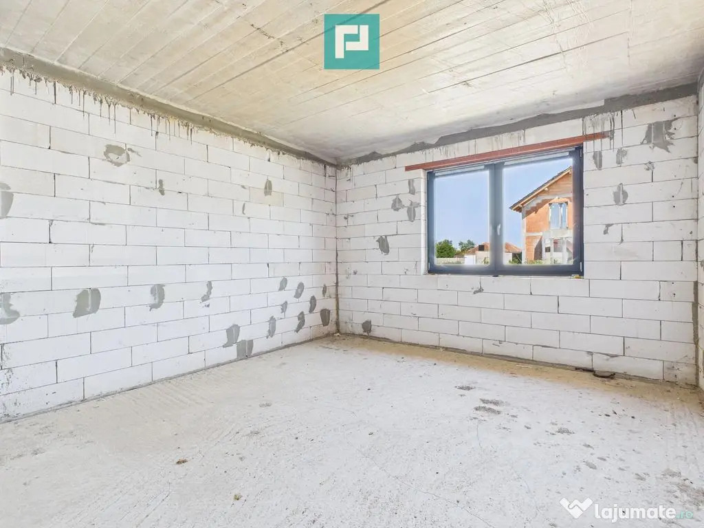 Casă nouă la roșu de vânzare în Mândruloc 