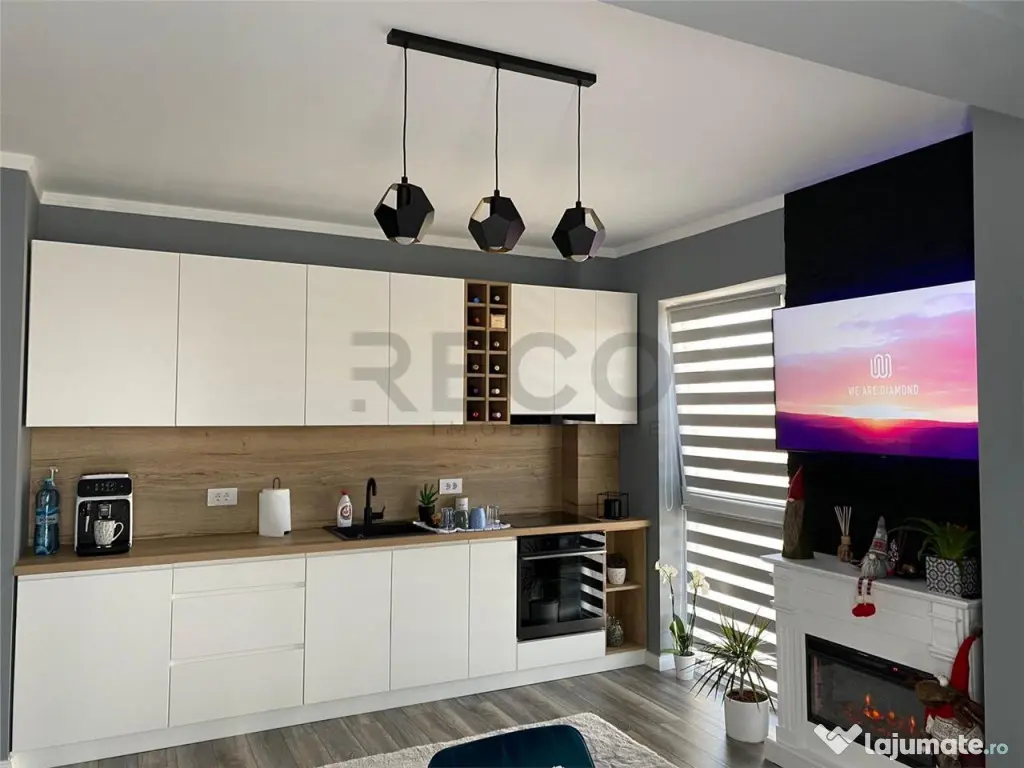 RECO Apartament 3 camere Prima Onestilor 