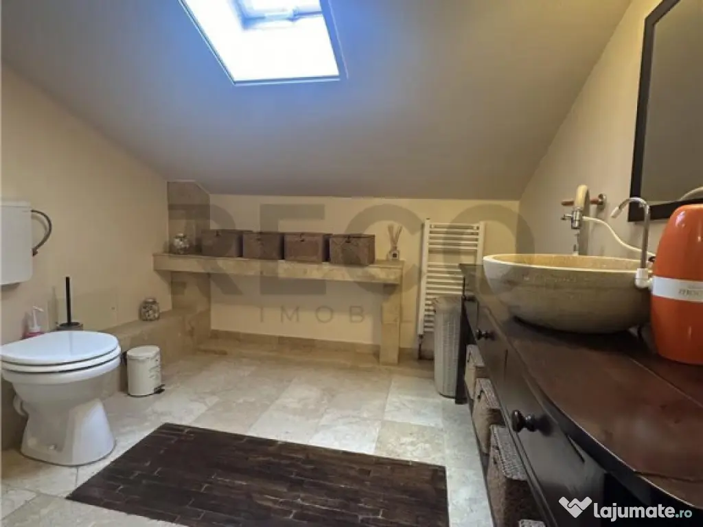 RECO Casa individuala ultracental cu acces auto- teren 300 m 