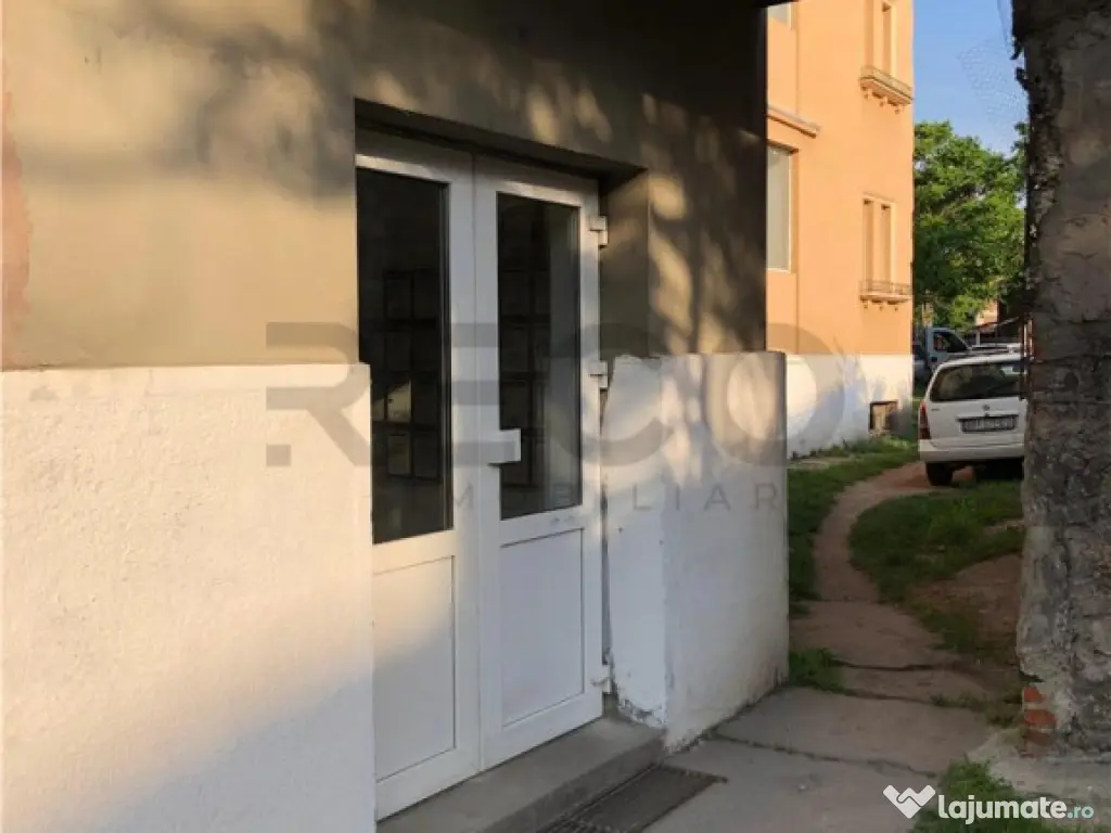 RECO . Studio ultracentral de inchiriat 