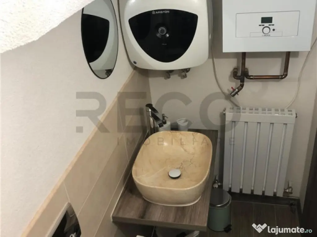 RECO . Studio ultracentral de inchiriat 