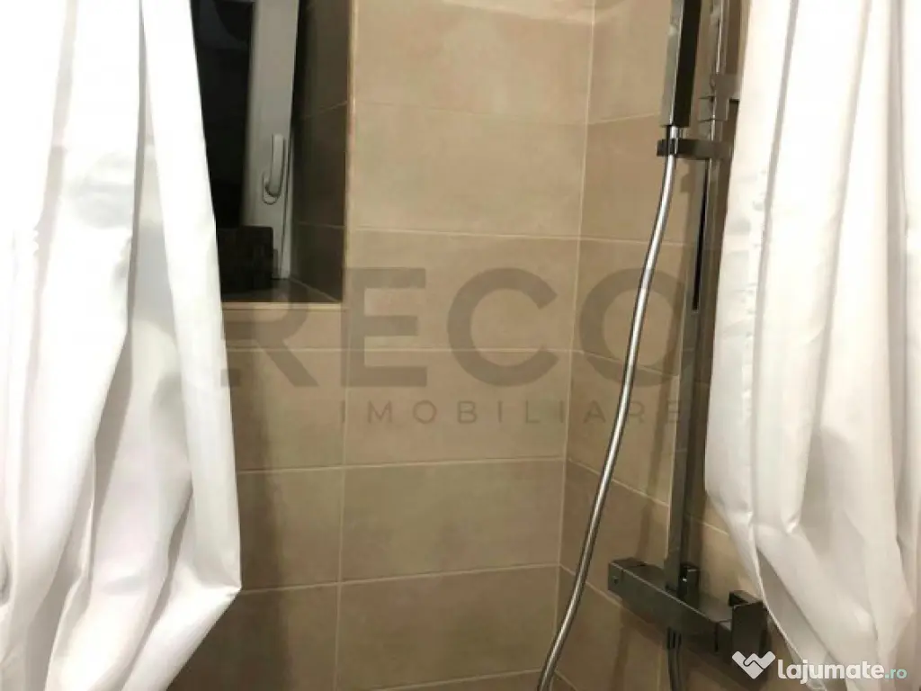 RECO . Studio ultracentral de inchiriat 