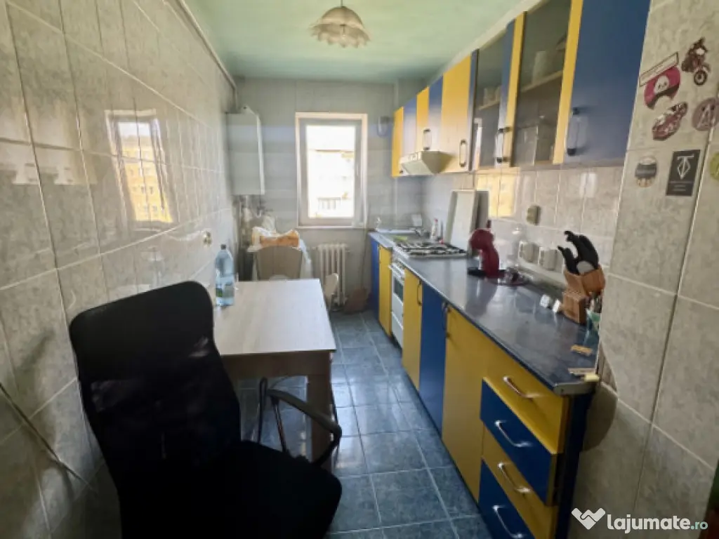 Apartament 2 camere etaj 3 