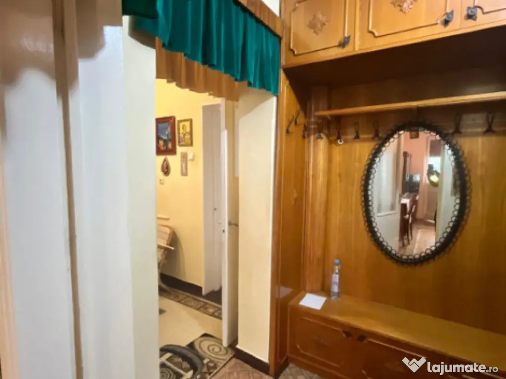 Apartament 3 camere, etaj 2, Garaj, Radauti