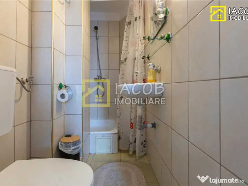 Vila/Pensiune D P E M cu multiple functionalitati: locuit, H 