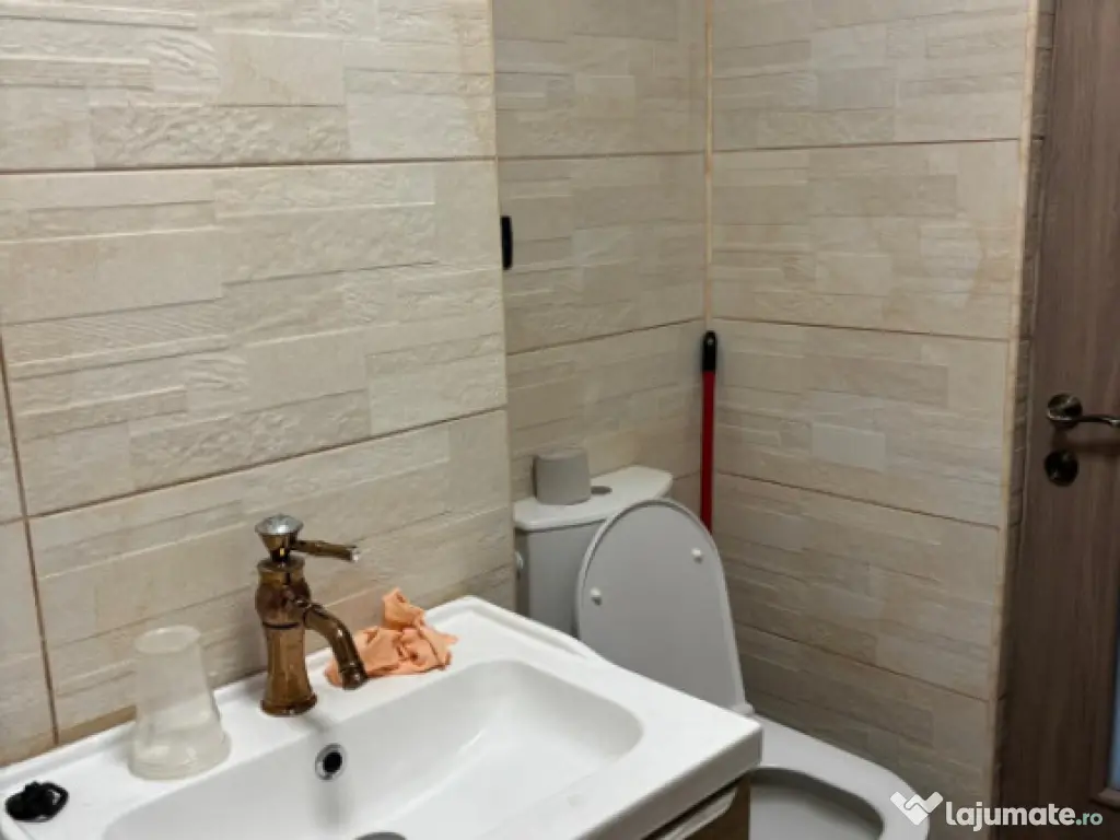 Apartament 3 camere S = 83mp, zona Progresu, Renovat in Tota